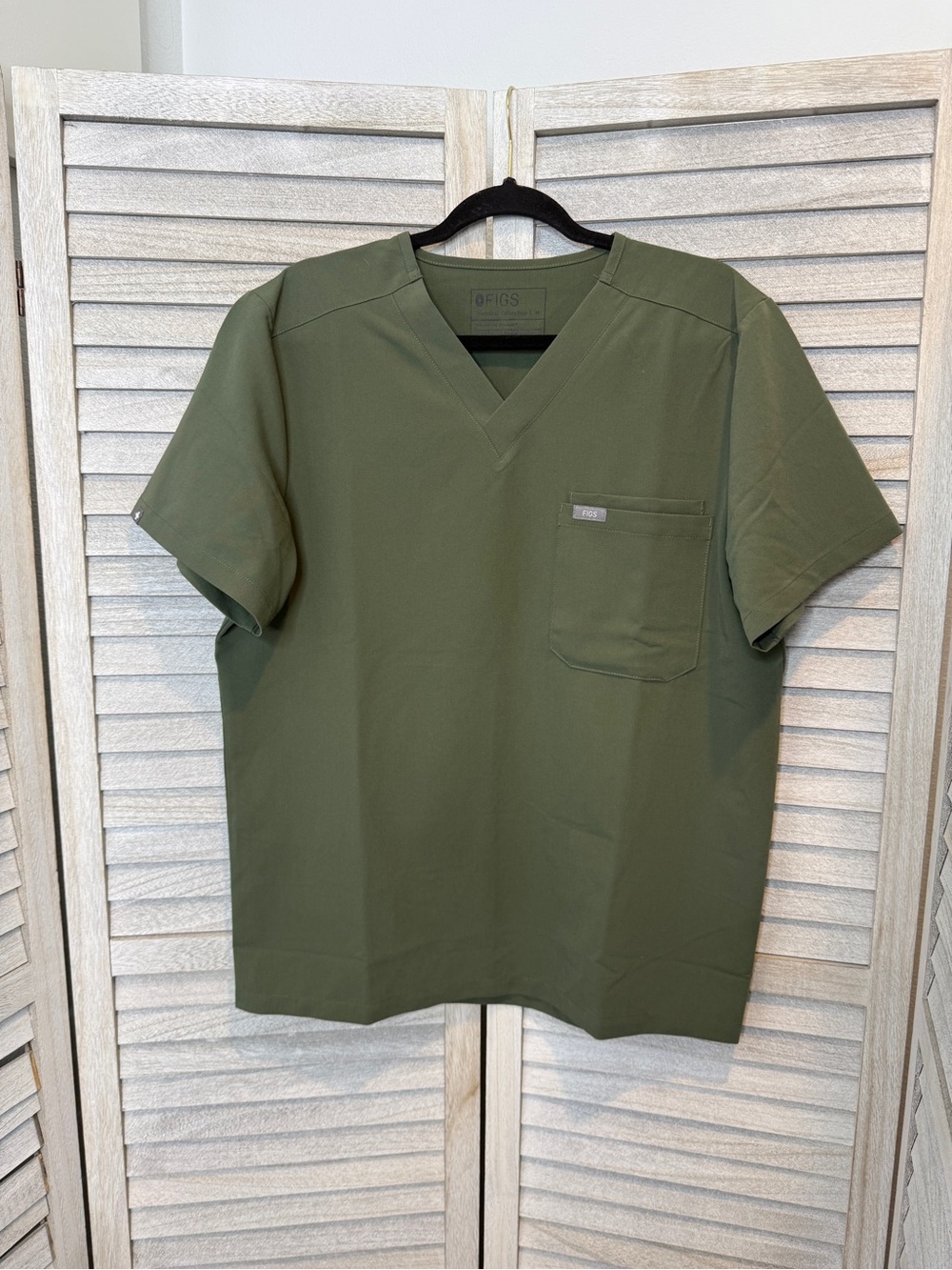 Figs Men’s Green Scrub Top Size M